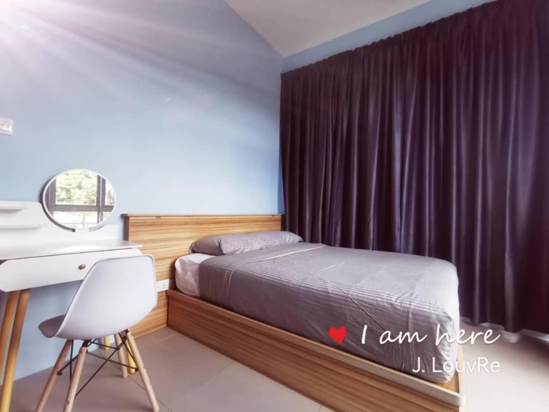 Studio Apartment Pasar Malam J.Louvre Тана Рата Екстериор снимка